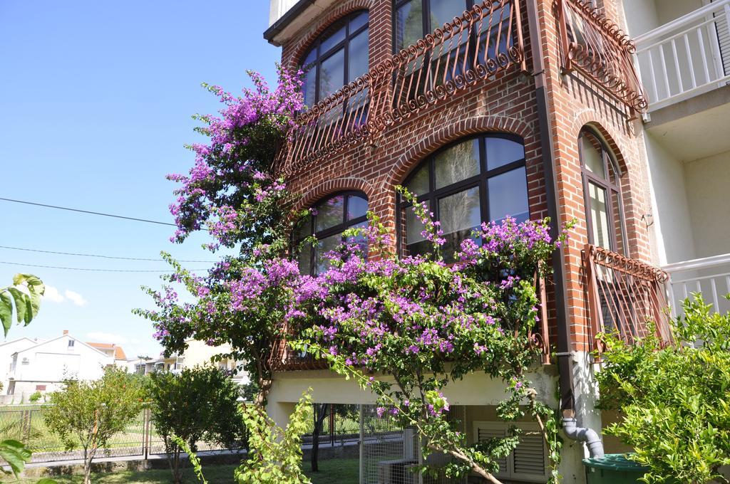 Villa Flora Kaštela Rum bild