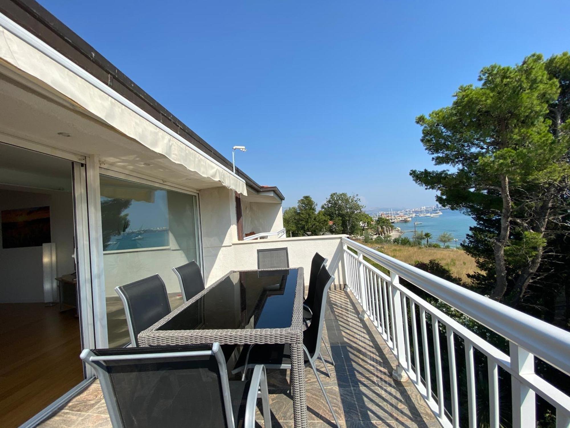 Villa Flora Kaštela Exteriör bild